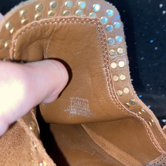 Vince Camuto Prafinta Brown Nubuck Leather Gold Stud Horsheoe Ankle Booties - Picture 14 of 16